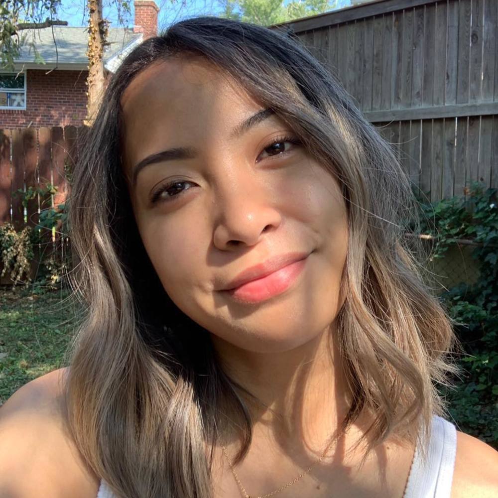 Meet your Posher, Cassandra